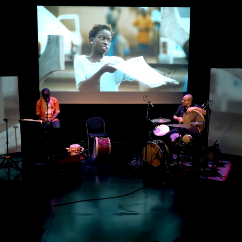 La petite vendeuse de soleil