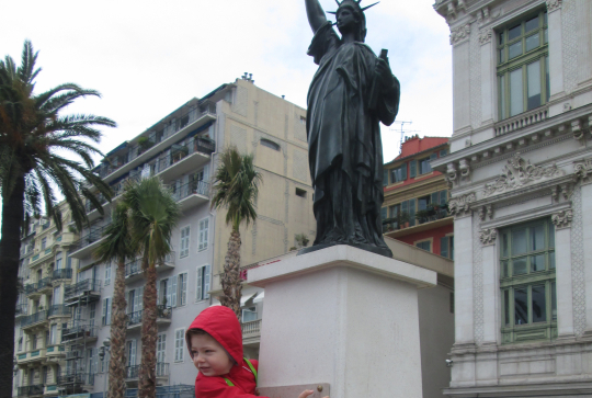 Chasse aux oeufs de Pâques à Nice - Promenade des Anglais