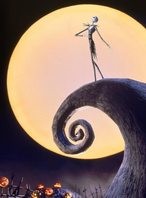 Ciné-concert L'Étrange Noël de Monsieur Jack : Image du film, Jack en haut d'une colline à la nuit tombée