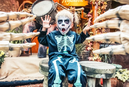 Halloween 2022 dans le parc d'attraction Nigloland