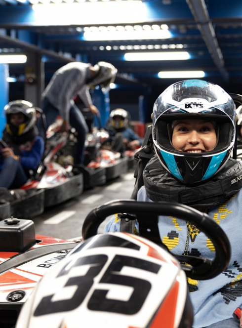 Park Events Grand Lyon : Des jeunes font du karting