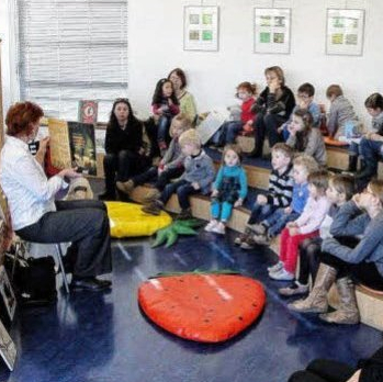 Les bons contes font les bons amis