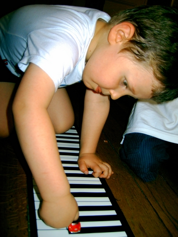 Kaddouch et music - Au piano les bébés - cours de musique et de piano pour  les bébés et les enfants - Paris - Citizenkid