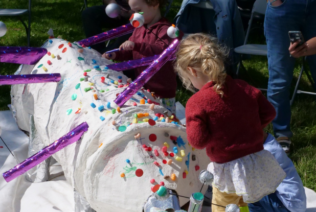 Festival Luluberlu : fillette installation