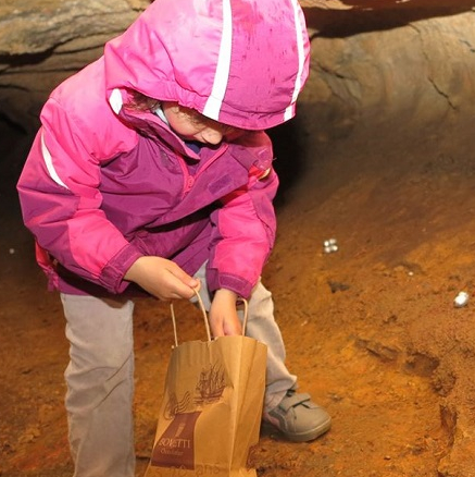 Chasse à l'oeuf 2016 au Gouffre de Padirac