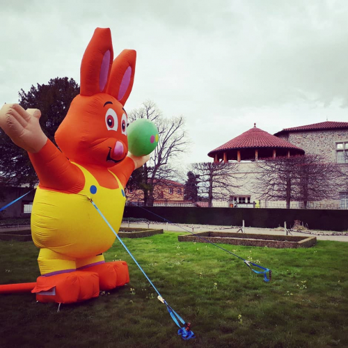 Chasse aux oeufs de Pâques au Château de Bouthéon