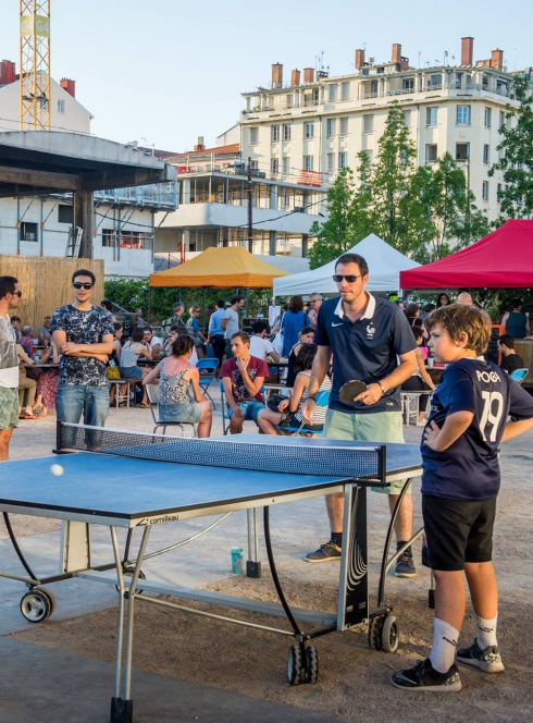 Thé à la menthe : open air au Kiosk de Confluence