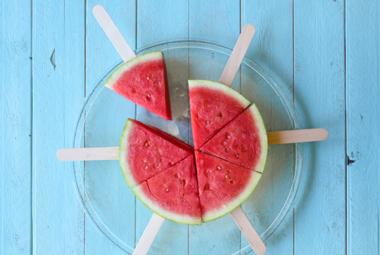 Pique-nique : des recettes originales à faire avec les enfants : des sucettes pastèque