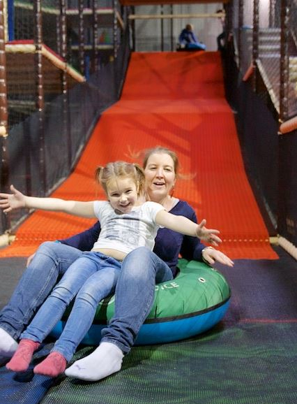 Taho & Lina Vendeville - toboggan