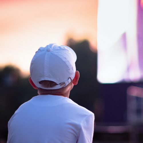 Cinéma plein air à Paris et ses environs : projection avec un enfants