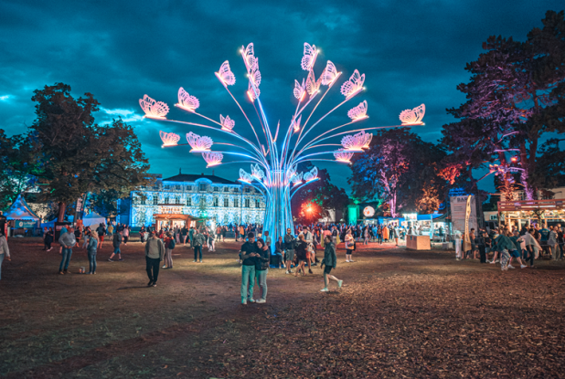 Printemps de Pérouges 2024 - arbre papillons