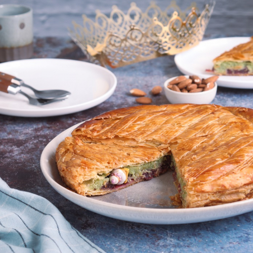 Épiphanie : Galette des rois avec fève et couronne