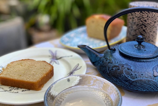 Comptoir ChocolaThé : gâteau et théière