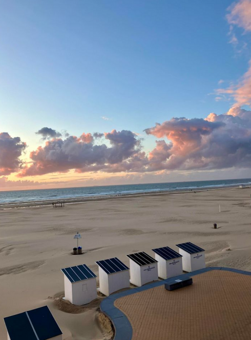 La plage d'Ostende : Coucher de soleil