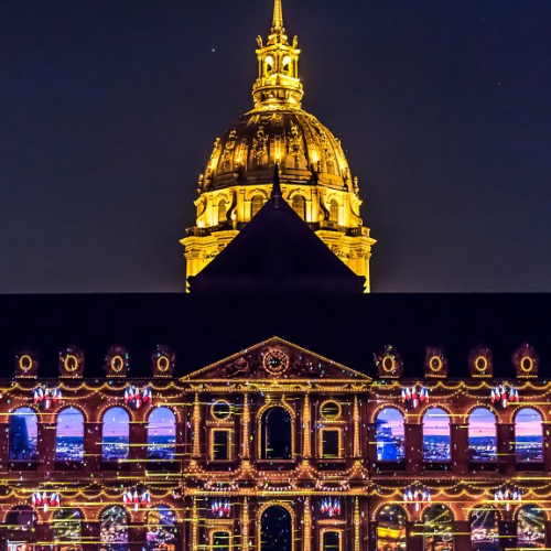 La Nuit aux Invalides : drapeaux français