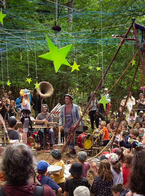 Les Nuées Ardentes, spectacle plein air pour les familles