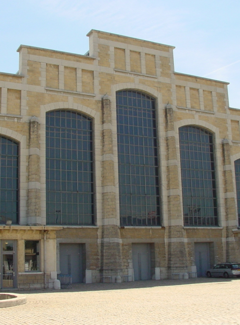 Halle Tony Garnier façade 1