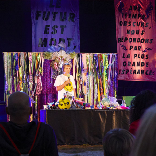 De et par la possibilité éventuelle des devenirs envisageables - TNG