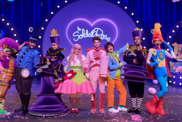 Le Soldat rose a 15 ans : la troupe