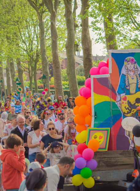 Fête des Chapons : Parade colorée dans la ville