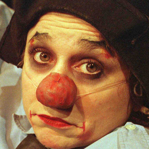 Emma la Clown - Sous le Divan