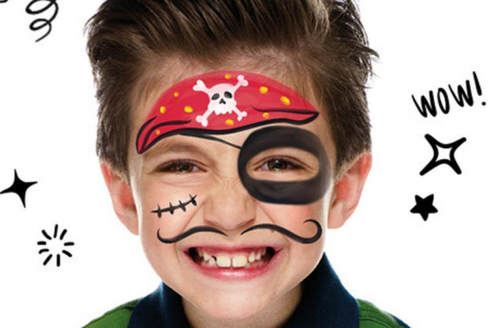 Maquillage Spiderman sur visage d'enfant - Idées conseils et tuto