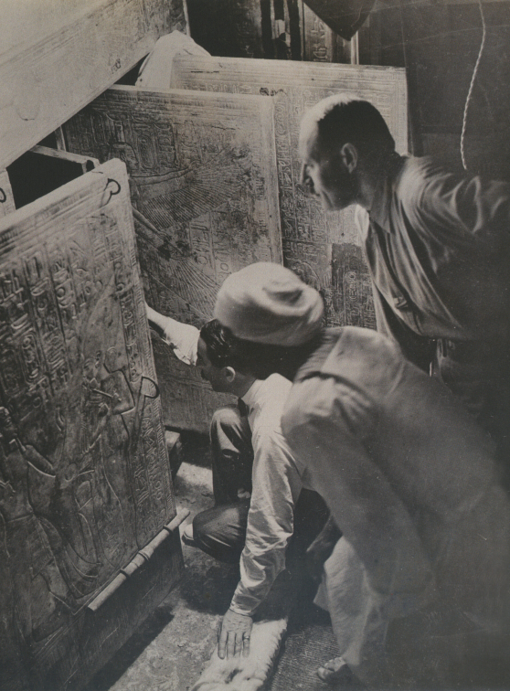 Photo de la découverte du tombeau de Toutankhamon