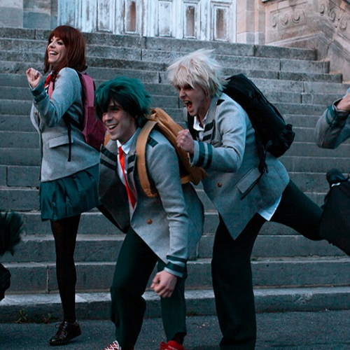 Japan Event à Clermont-Ferrand : Un compagnie en costumes