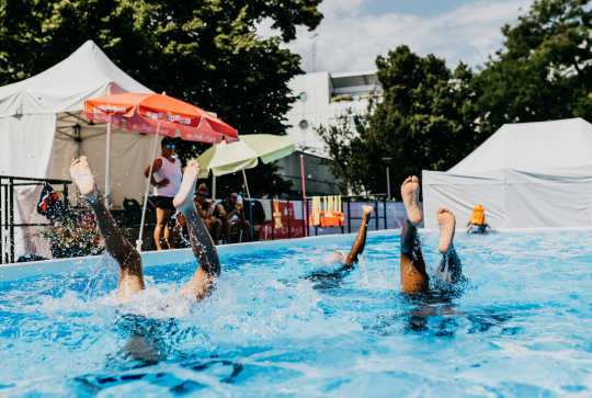 Baignade au Centre sportif Elisabeth