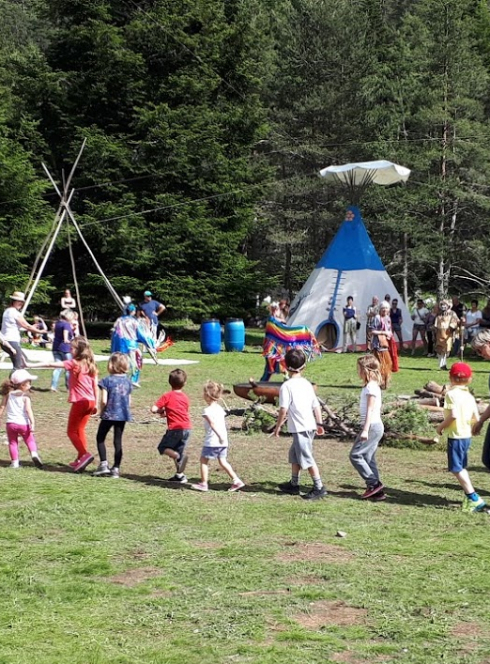 Festival indien et trappeur à Caille
