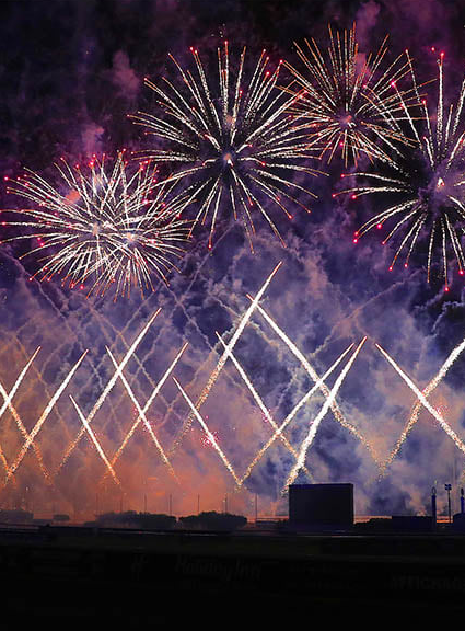 Été à l'Hippodrome Côte d'Azur : Feu d'artifice