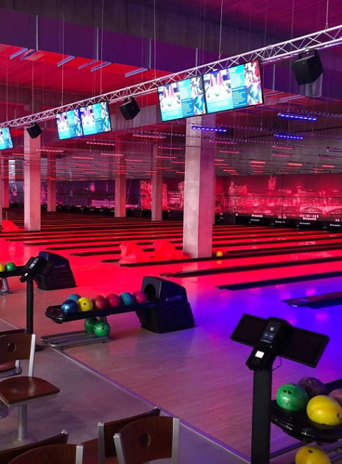 Bowling Des Lumières : Des pistes dans une ambiance lumineuse