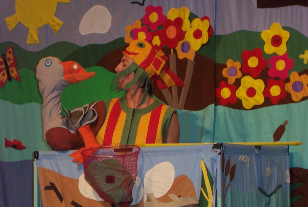 Plouf ! Plouf ! la mare aux canards