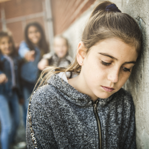 On embête mon enfant à l'école
