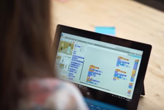Apprendre le code et la programmation aux enfants en s'amusant : Scratch