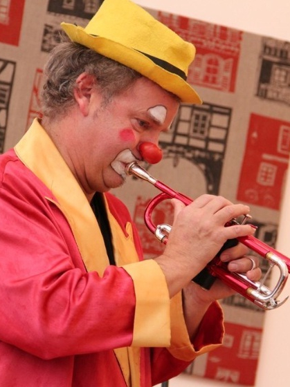 Clown Patrick Carol