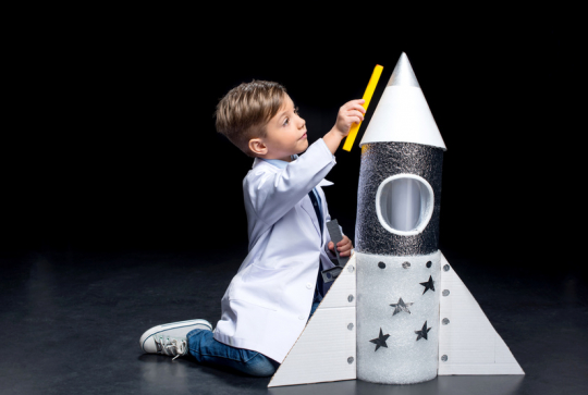 Organisez un anniversaire  astronaute à votre enfant - Atelier fusée