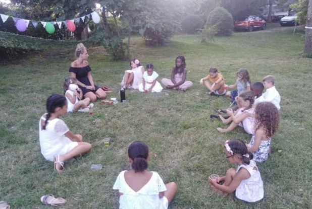 Zip Anime : jeux sur l'herbe