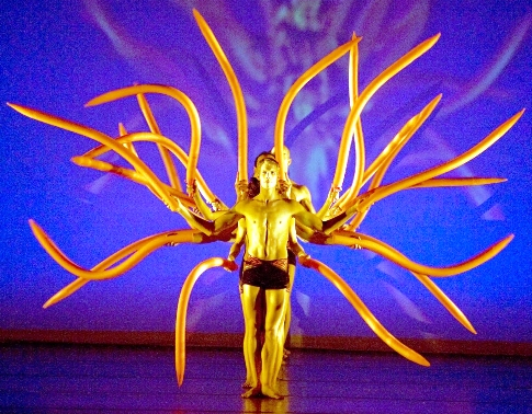 Momix Remix