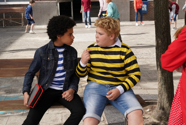 Ducobu 3 : TGV et Ducobu sur le banc