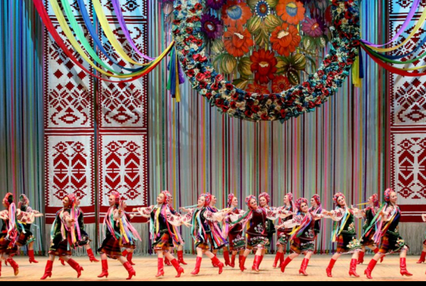 Virsky - Ensemble National d'Ukraine : couronne