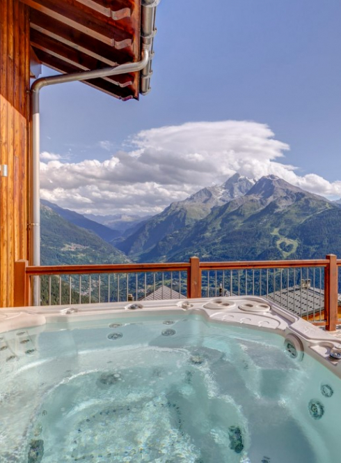 I.L.Y Hôtel La Rosière - jacuzzi avec vue