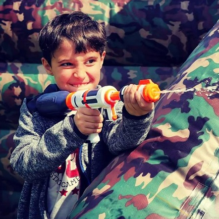 Battle Park à Saint-Médard-en-Jalles : enfants avec un pistolet à eau