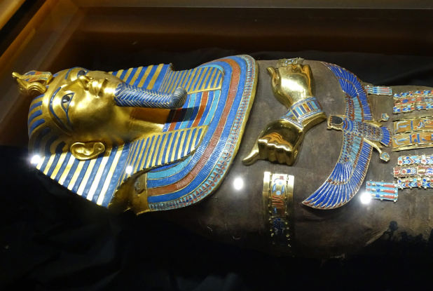 Sarcophage de l'expo "Toutankhamon. À la recherche du pharaon oublié"