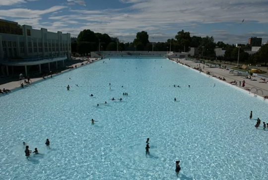 Piscine Nakache été : baignade en plein air à Toulouse
