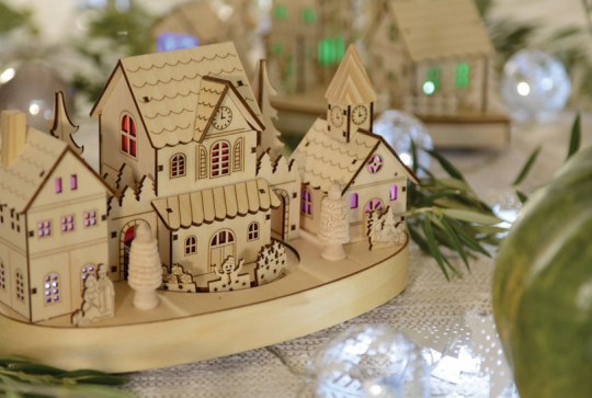 Village de Noël miniature en bois d'Eminza