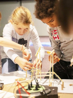 Cité des sciences : actitivté enfant "Apprenti bâtisseur"