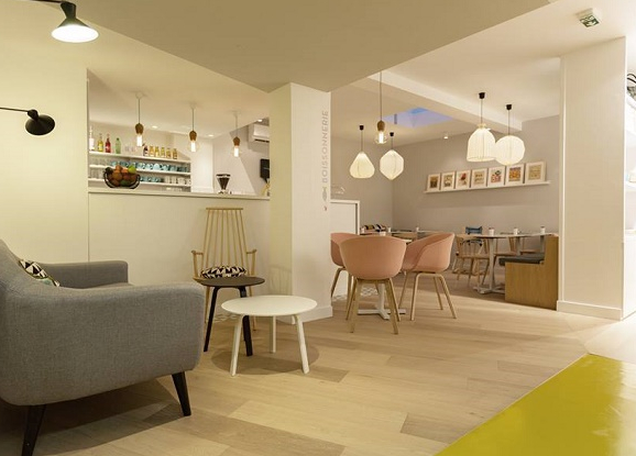 Mombini - Café accueil