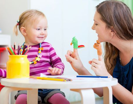Le soir après l'école : la nounou