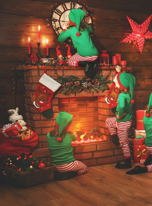 Le lutin du Beffroi d'Armentières : Des petits lutins dans la maison du Père Noël